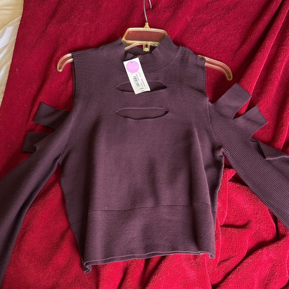 BOLD elements Burgundy Cut-Out Blouse
